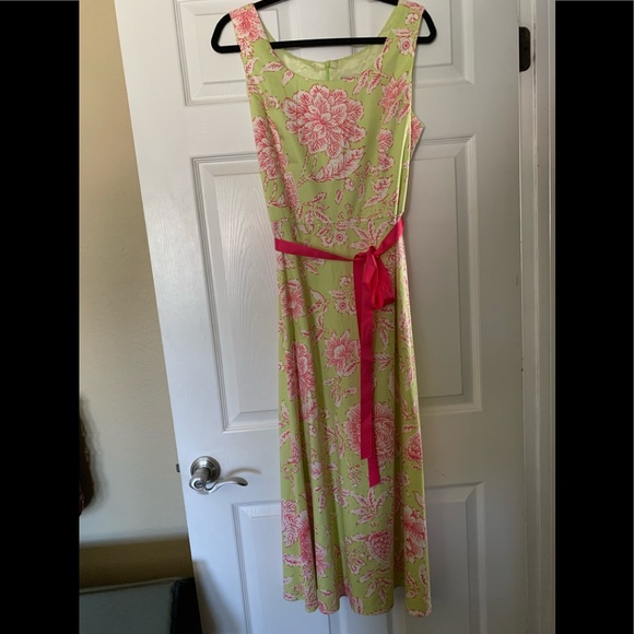 Floral Dress Size 12 - Picture 4 of 8